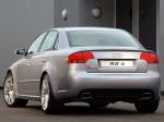 Audi RS4 Sedan 2005 года (ZA)